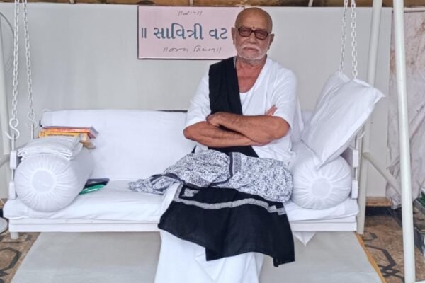 Morari Bapu shares inspirational message for Diwali, New Year