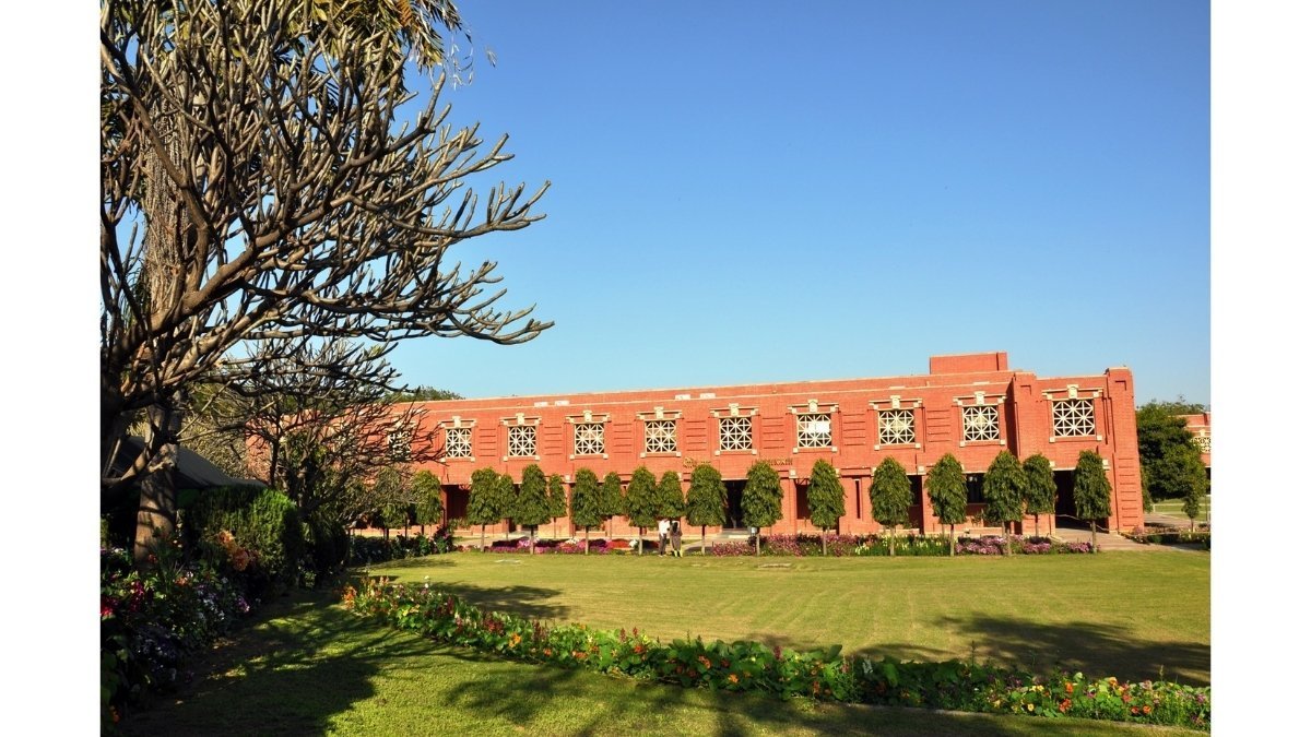 IIM Lucknow, TimesPro invite applications for the 10th intake of the Chief Strategy Officers Programme -PNN